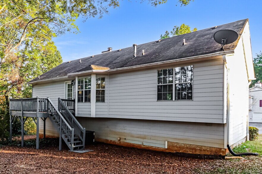 Building Photo - 146 Bridge Grove