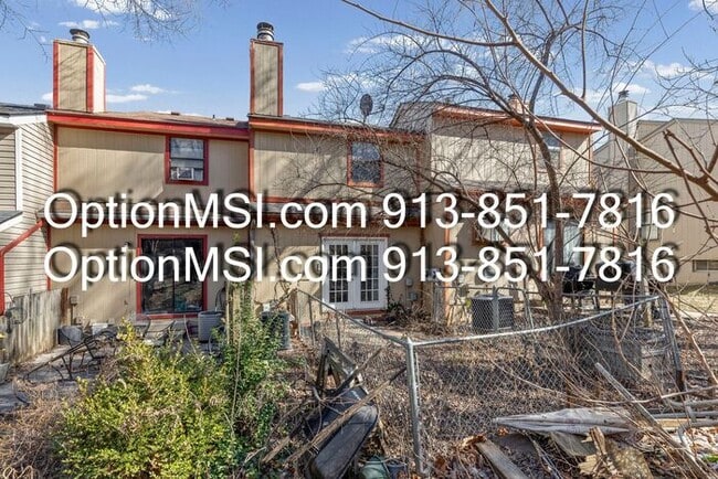 Building Photo - Minutes from KU MED~