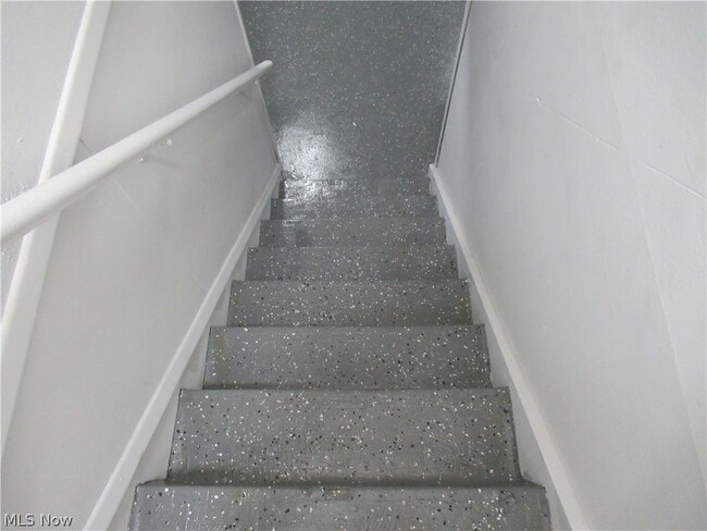 Building Photo - 1811 E 298th St