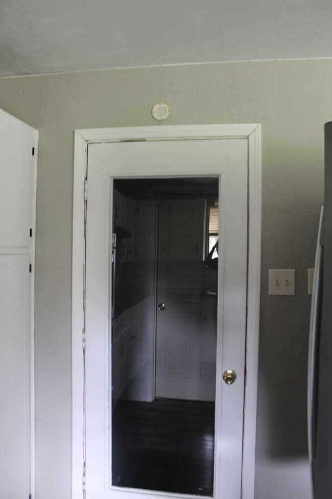 Building Photo - Welcome home!