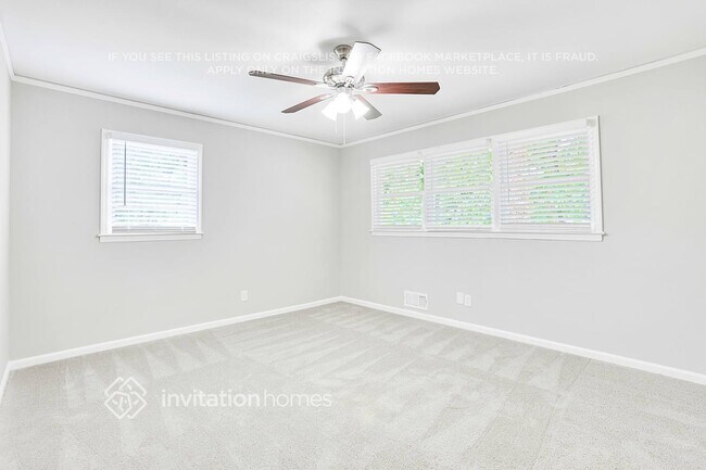 Building Photo - 2550 Greenwood Cir