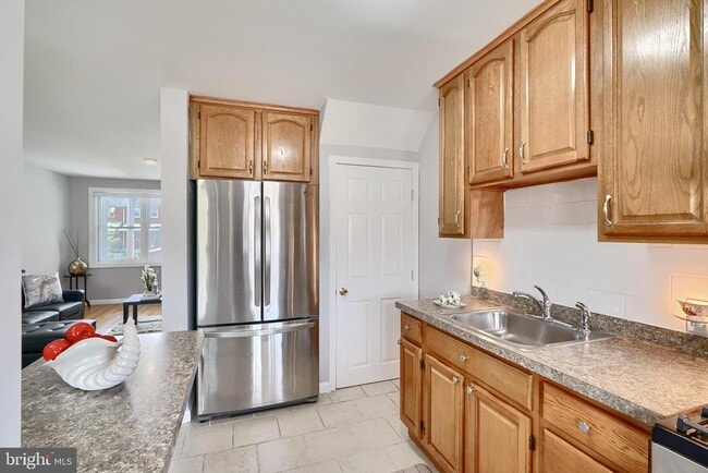 Building Photo - 2845 Plainfield Rd