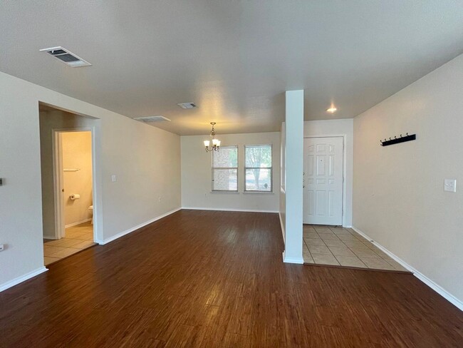 3 br, 2.5 bath House - 4503 Lyra Circle - 4503 Lyra Cir Austin TX 78744 ...