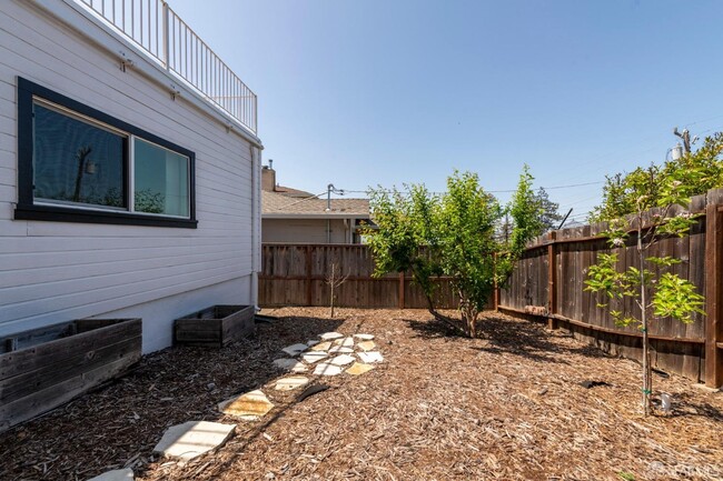 Building Photo - 3319 Herrier St
