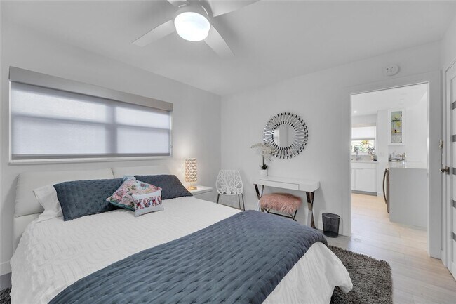 Building Photo - 1610 N Ocean Blvd