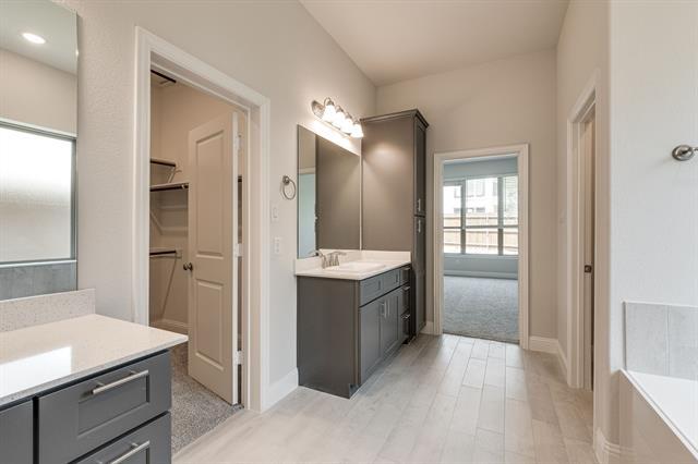 Building Photo - 6020 Marigold Dr