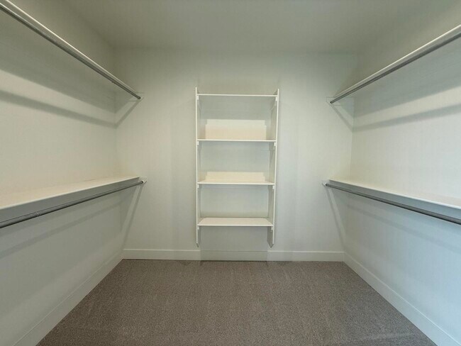 Building Photo - 317 Cowboy Ln