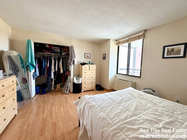 Building Photo - 60 Longwood Ave