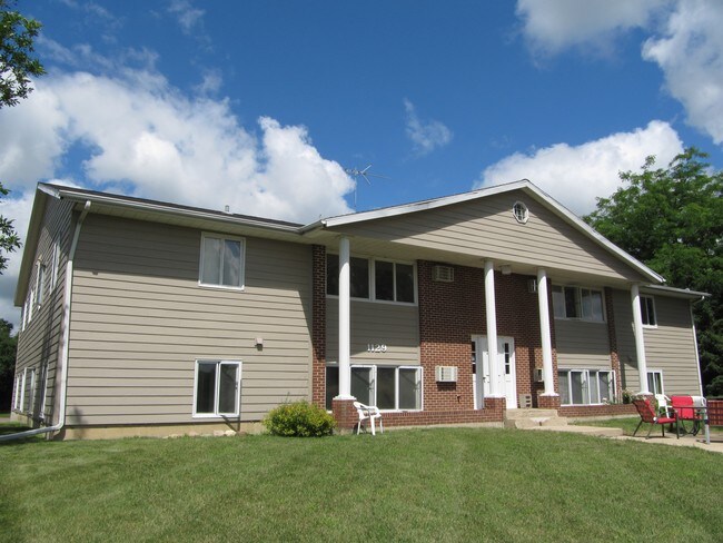 Colonial Apartments Saint James, MN Apartment Finder