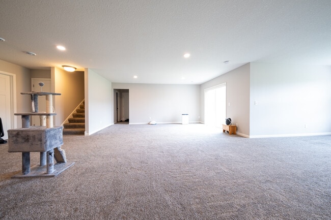 Building Photo - 6702 92nd Bay S