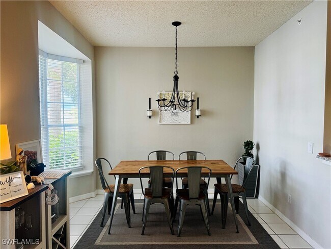 Building Photo - 57 Silver Oaks Cir