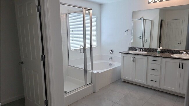 Building Photo - 5476 Verbena Lime Ln