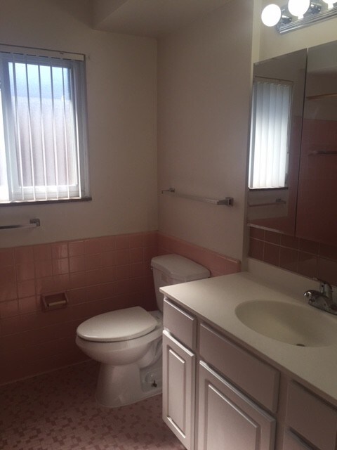 Building Photo - 915 Neff Rd