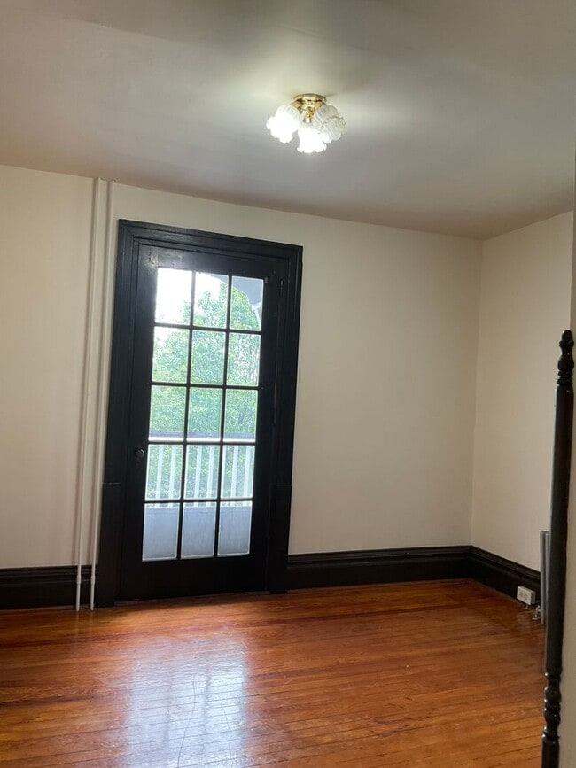 Building Photo - 229 Cocoa Ave