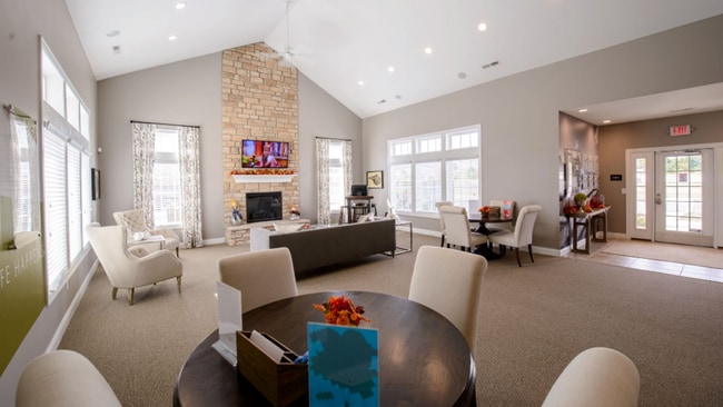 Building Photo - 5700 Rocky Ridge Landings Dr