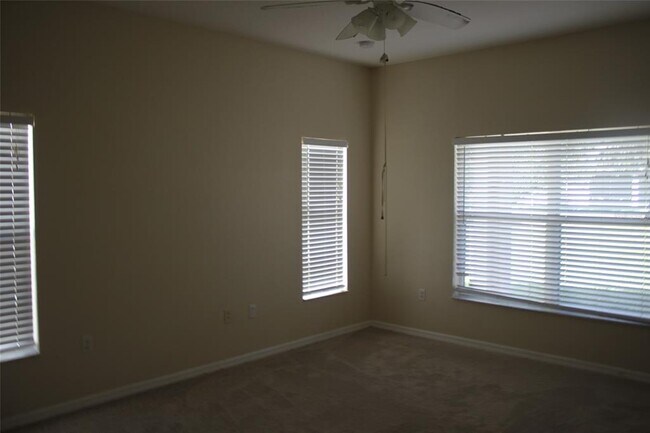 Building Photo - 4352 Fox Glen Loop
