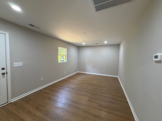 Building Photo - Rebuilt 2 Bedroom House in Gastonia!!