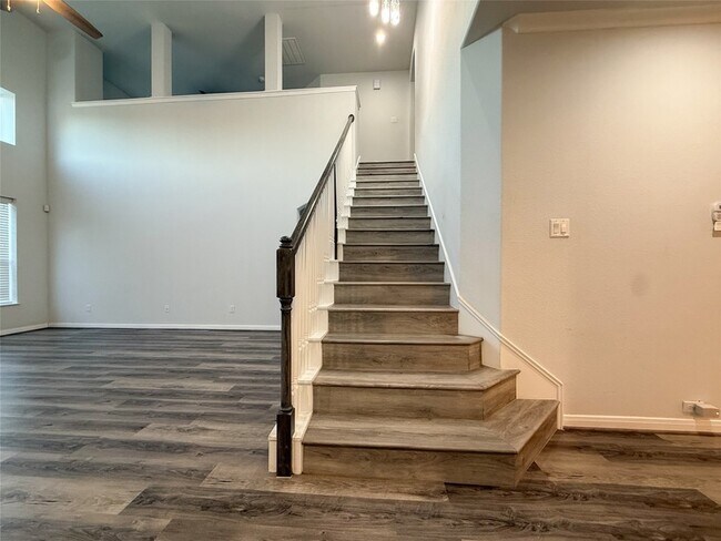 Building Photo - 7506 Stone Arbor Ln