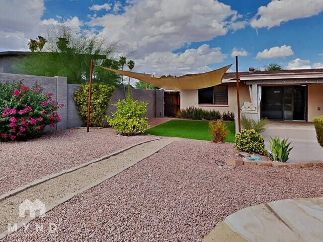 Building Photo - 17323 E Rosita Dr