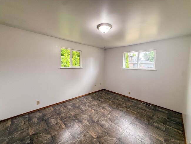 Building Photo - 2bd/1.75ba Lynnwood Home