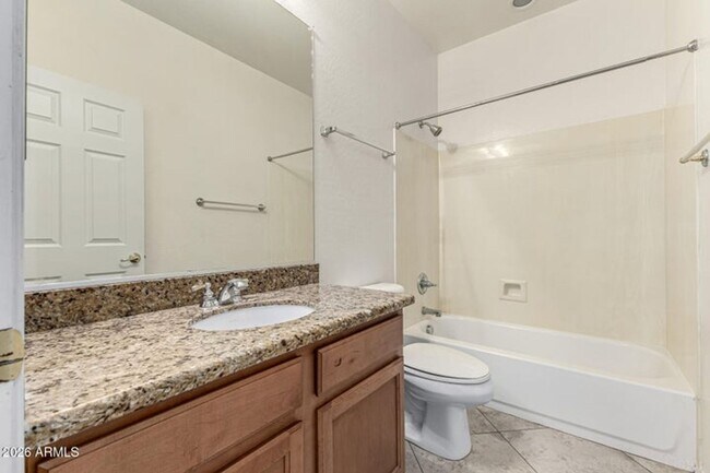 Building Photo - 8760 W Augusta Ave