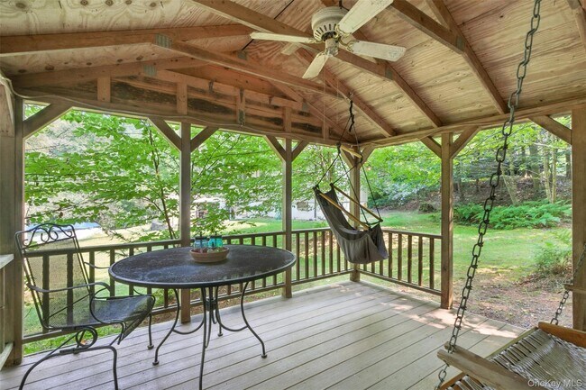 Building Photo - 265 Oakland Valley Rd