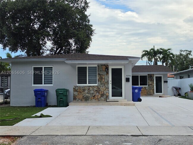 Building Photo - 5290 NW 2nd St