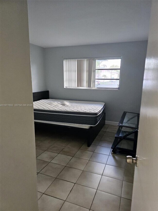 Building Photo - 7570 SW 82nd St