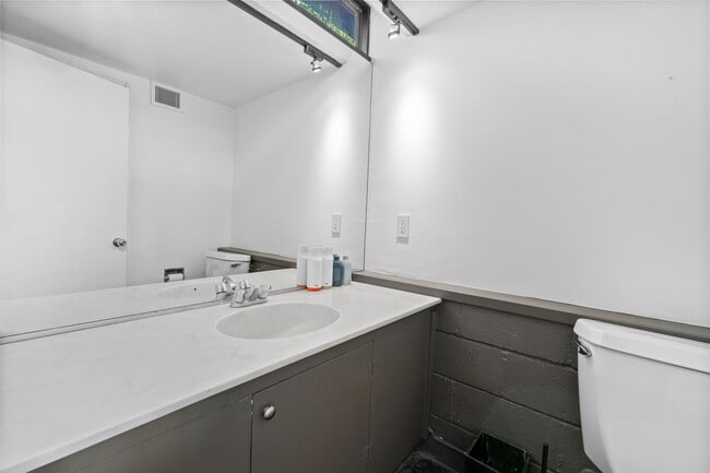 Building Photo - 3 Bed / 3 Bath Private Mid-Century Oasis with Pool, Detached Studio & Canyon Views