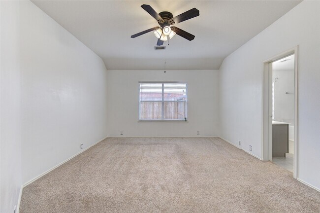 Building Photo - 14027 Coveney Dr