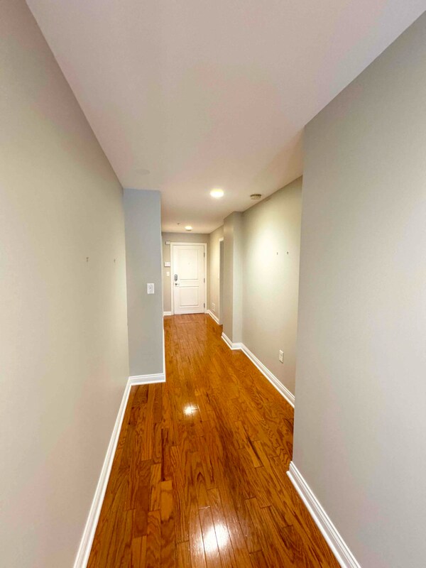 Building Photo - 350 N Meridian St