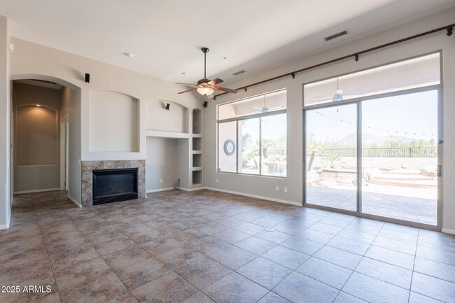 Building Photo - 6294 E Wilshire Dr