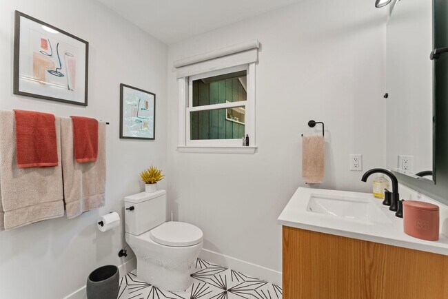 Building Photo - Award-Winning 5BD, 4BA Raleigh Home with Huge Bonus Outdoor Pavillion