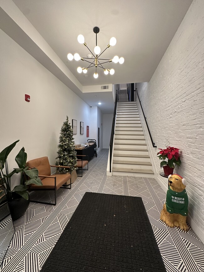 Residential Lobby - 1203 Wharton St