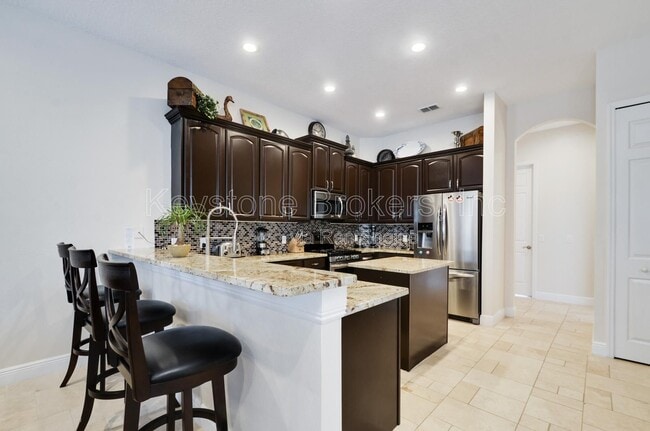 Building Photo - 2708 Formosa Blvd