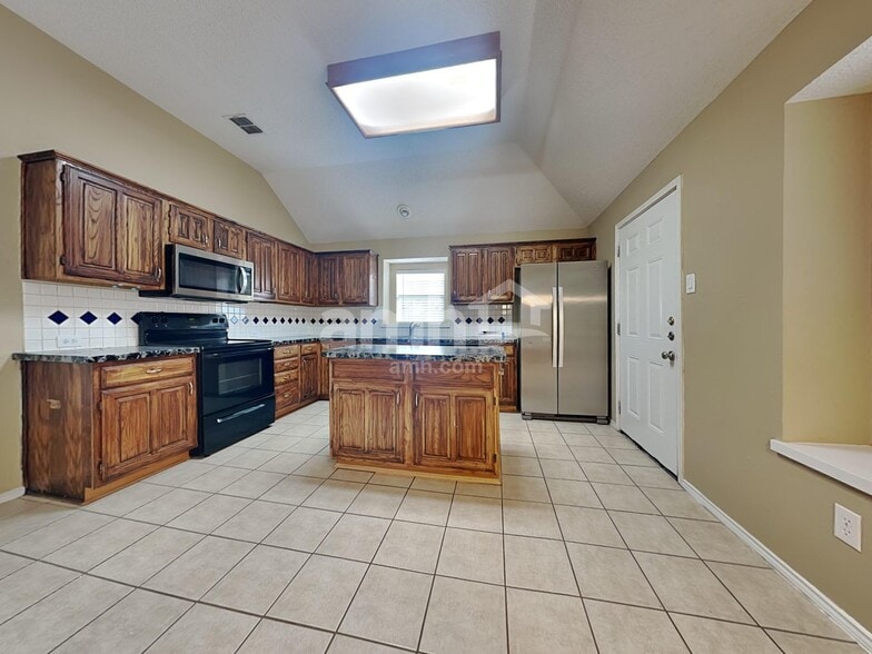 Building Photo - 11601 Wingfield Ln