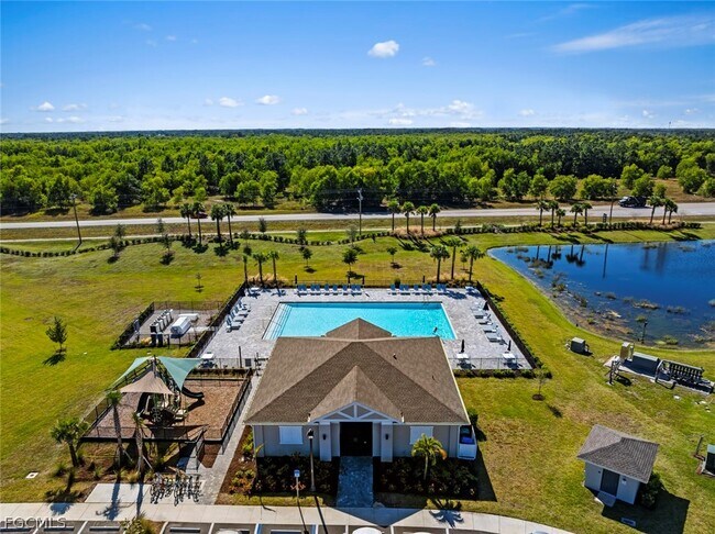 Building Photo - 19972 Green Pasture Rd