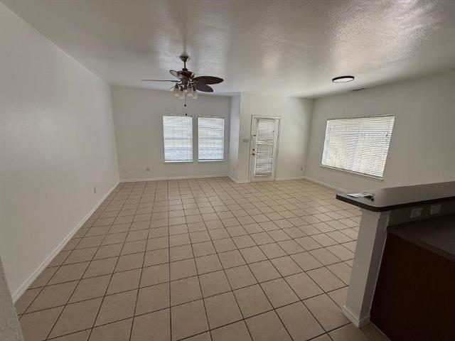 Building Photo - 320 Woodgrove Dr