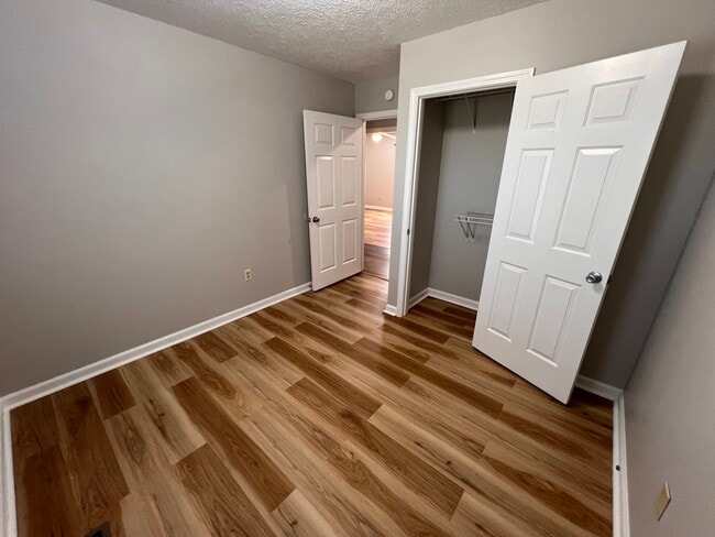 Building Photo - 3911 Manson Pike