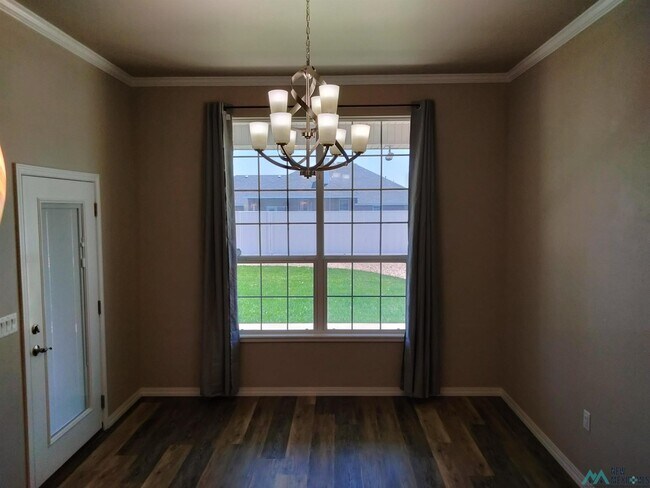 Building Photo - 621 Providence Cir