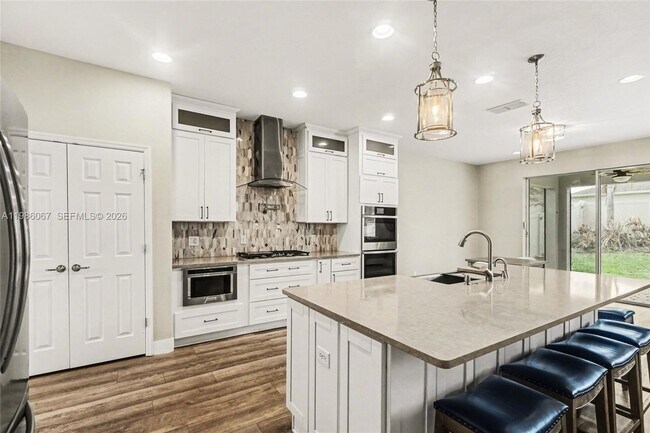 Building Photo - 2251 Napone Ln