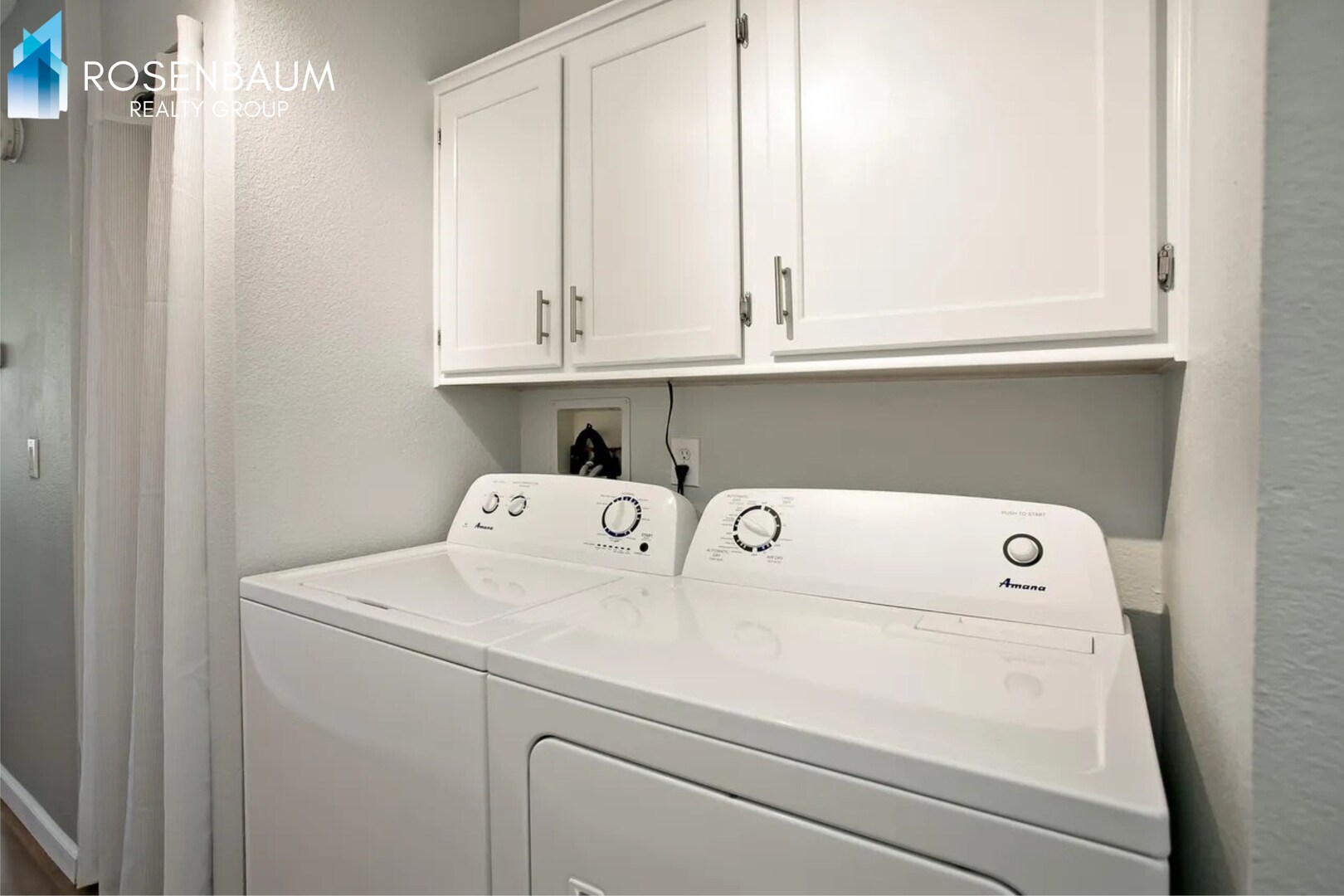 Building Photo - Stunning 2-bedrooms, 2-baths retreat in Prescott Canyon Estates (55+ Community)!