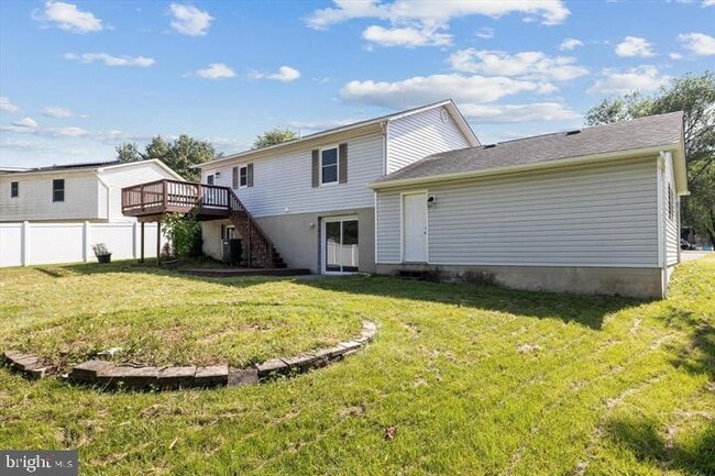 Building Photo - 136 Nightingale Ave