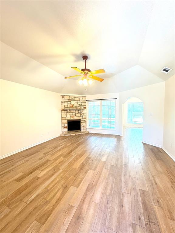 Building Photo - 211 Fox Crossing