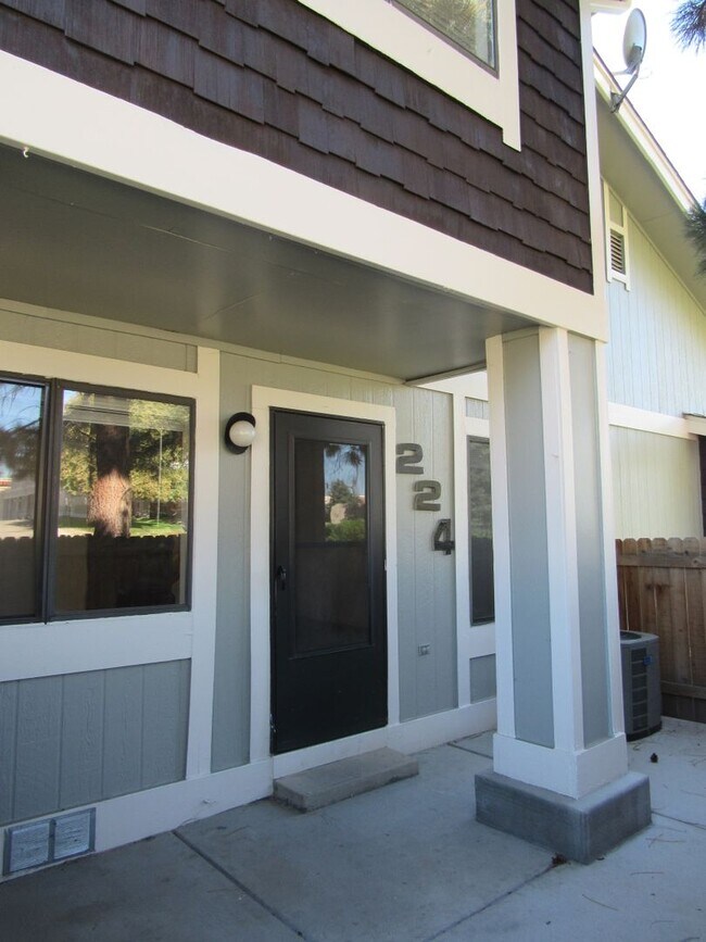 Building Photo - 3 bedroom condo in ARVADA