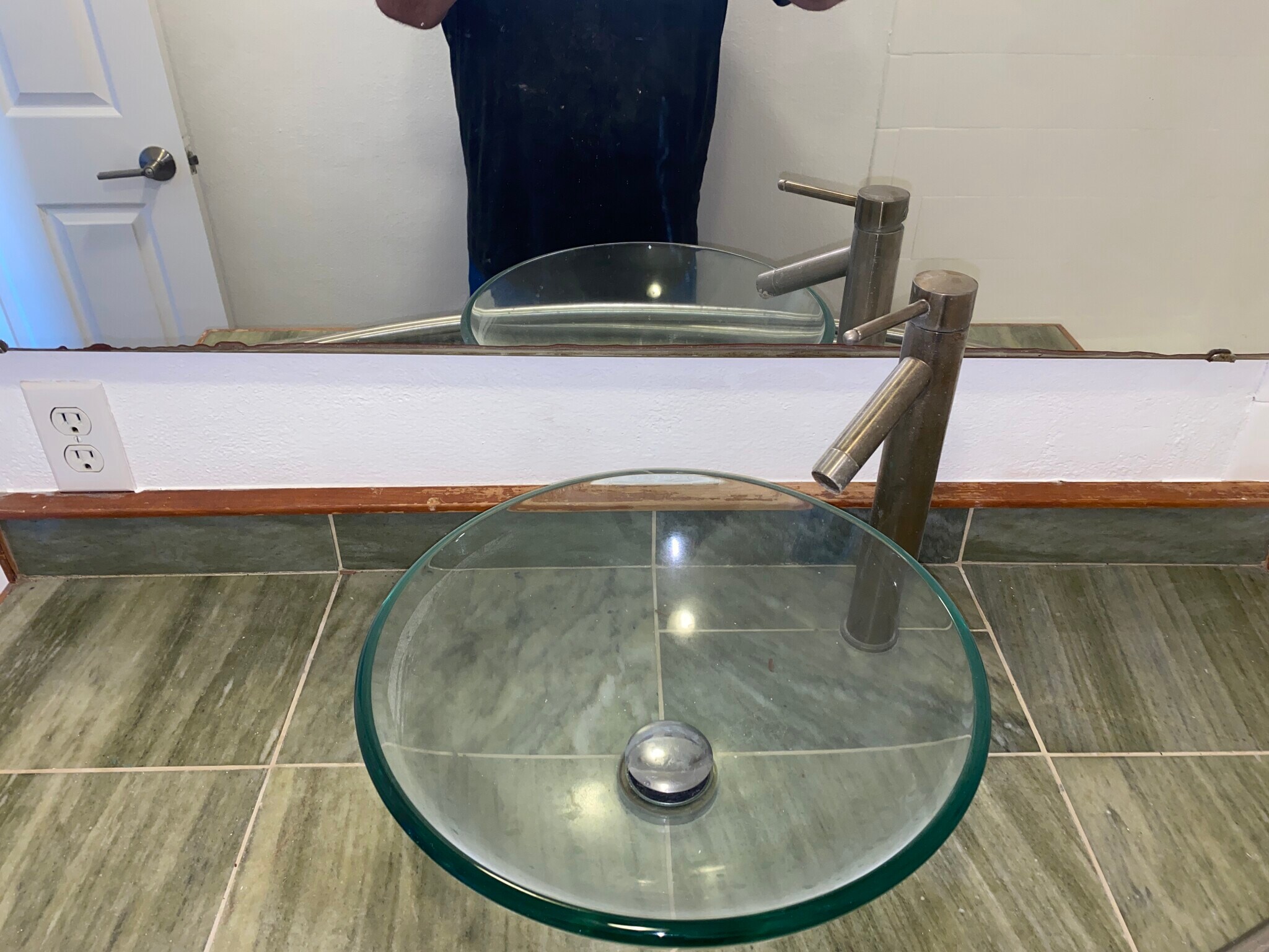 Crystal Sink - 2108 Marshallfield Ln