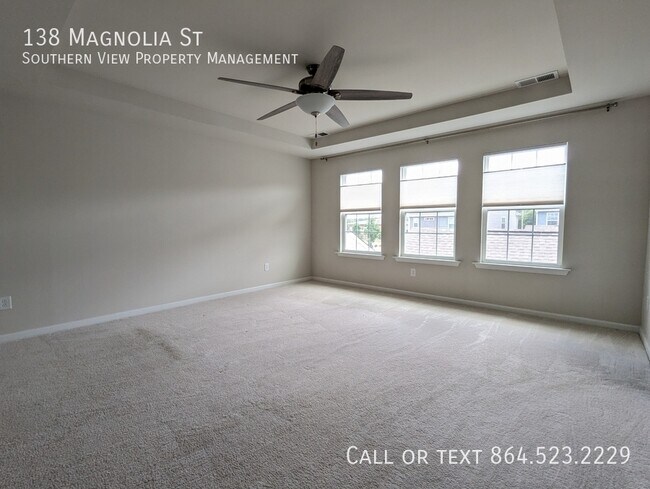 Building Photo - 138 Magnolia St