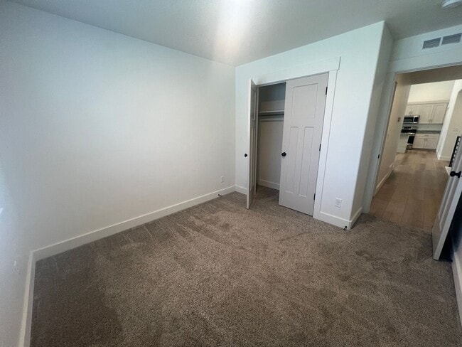 Building Photo - Beautiful Home Built in 2024, Upstairs