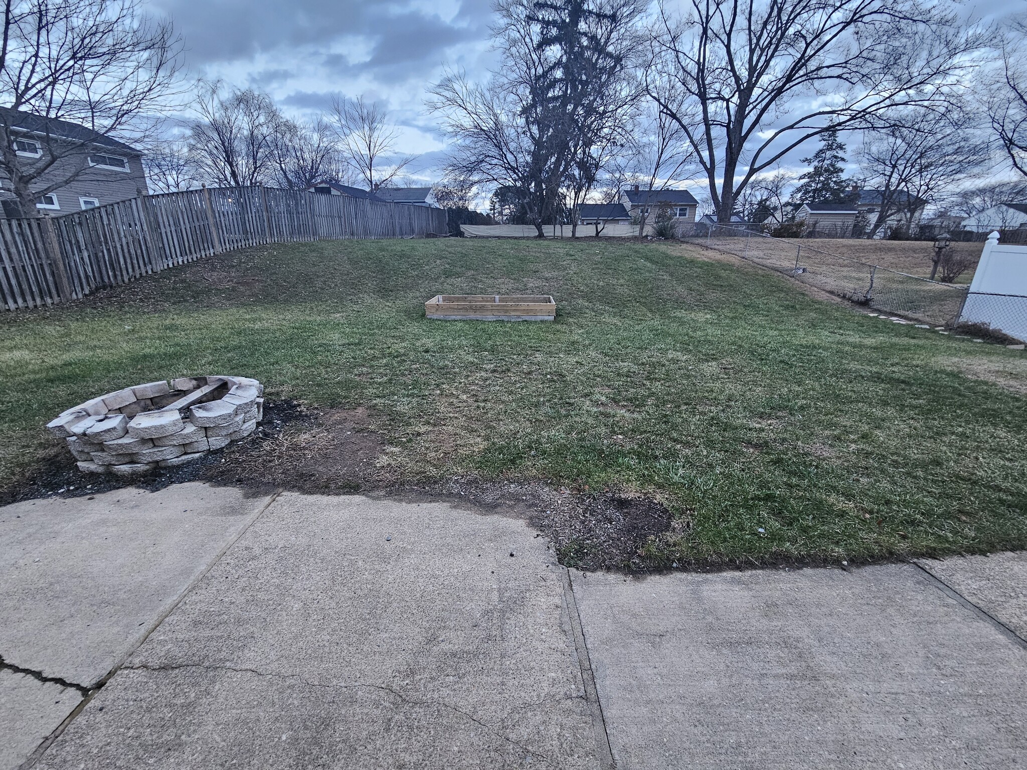 Building Photo - 659 Andrews Rd