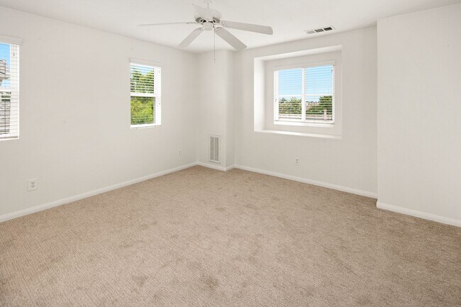 Building Photo - Four Bedroom Home in Temecula